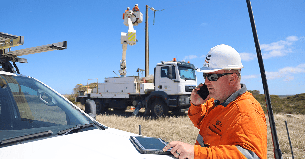 SA Power Networks Improves Service-Level Guarantees for Customers with Cradlepoint 5G and Satellite Connectivity