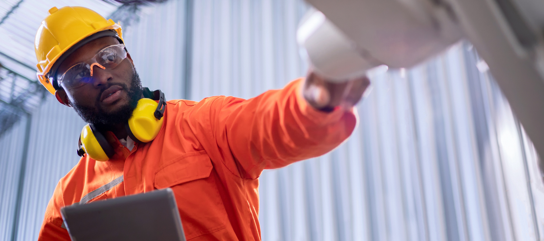 A Closer Look at How 5G and IIoT Solutions are Changing Manufacturing and Other Businesses